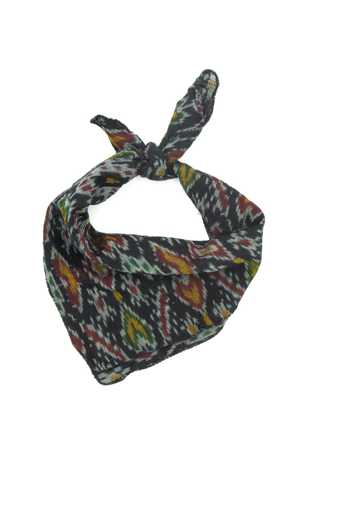 Dindi Bandana, Nero