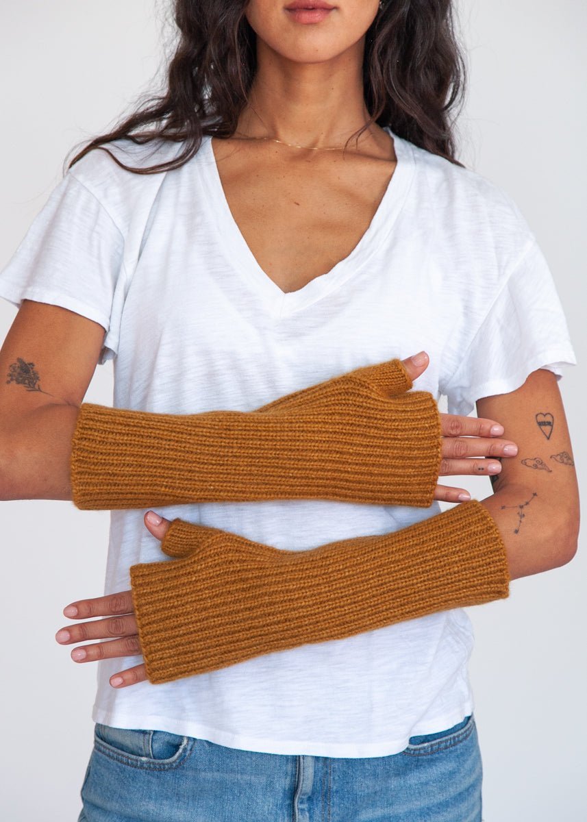 Suri Alpaca Gloves, Mustard